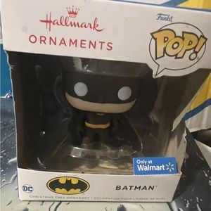 Hallmark Funko Pop! Batman Christmas Tree Ornament Walmart Exclusive NEW.